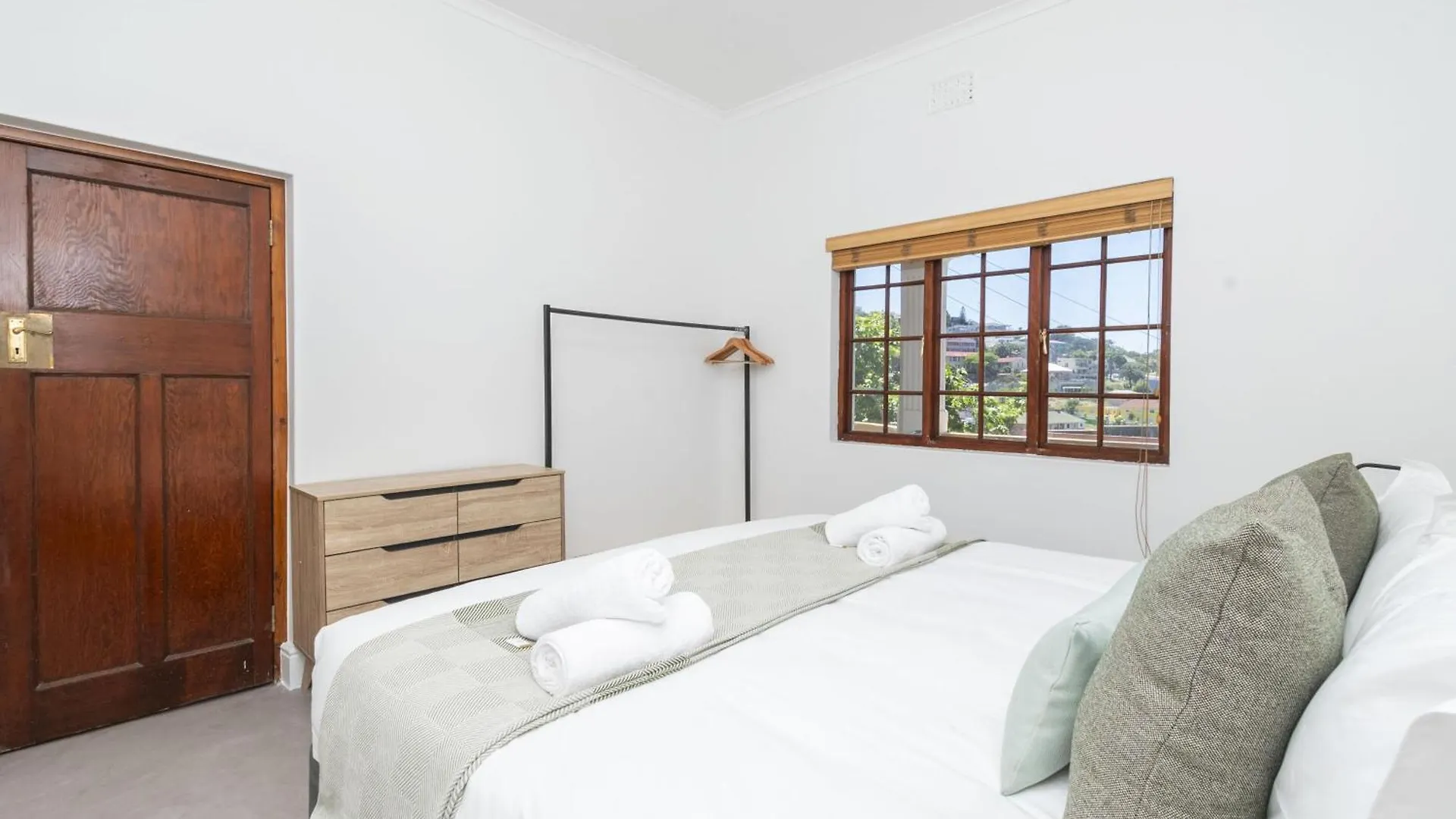 Apartment Vibrant 3-Bedroom In The Heart Of Bo-Kaap Cape Town South Africa